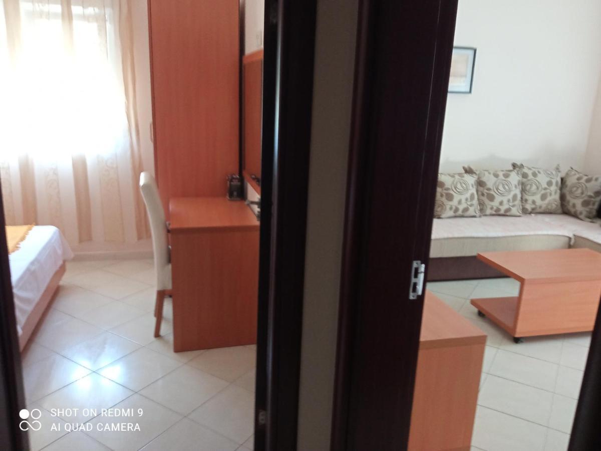 אוטייהא Apartmani Lux Sea מראה חיצוני תמונה