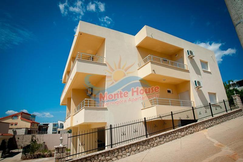 אוטייהא Apartmani Lux Sea מראה חיצוני תמונה