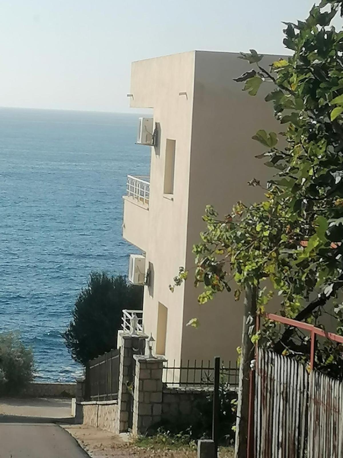 אוטייהא Apartmani Lux Sea מראה חיצוני תמונה