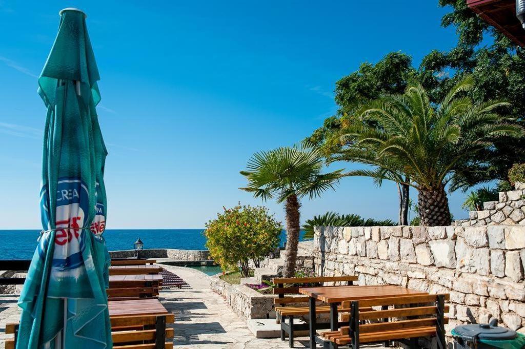 אוטייהא Apartmani Lux Sea מראה חיצוני תמונה